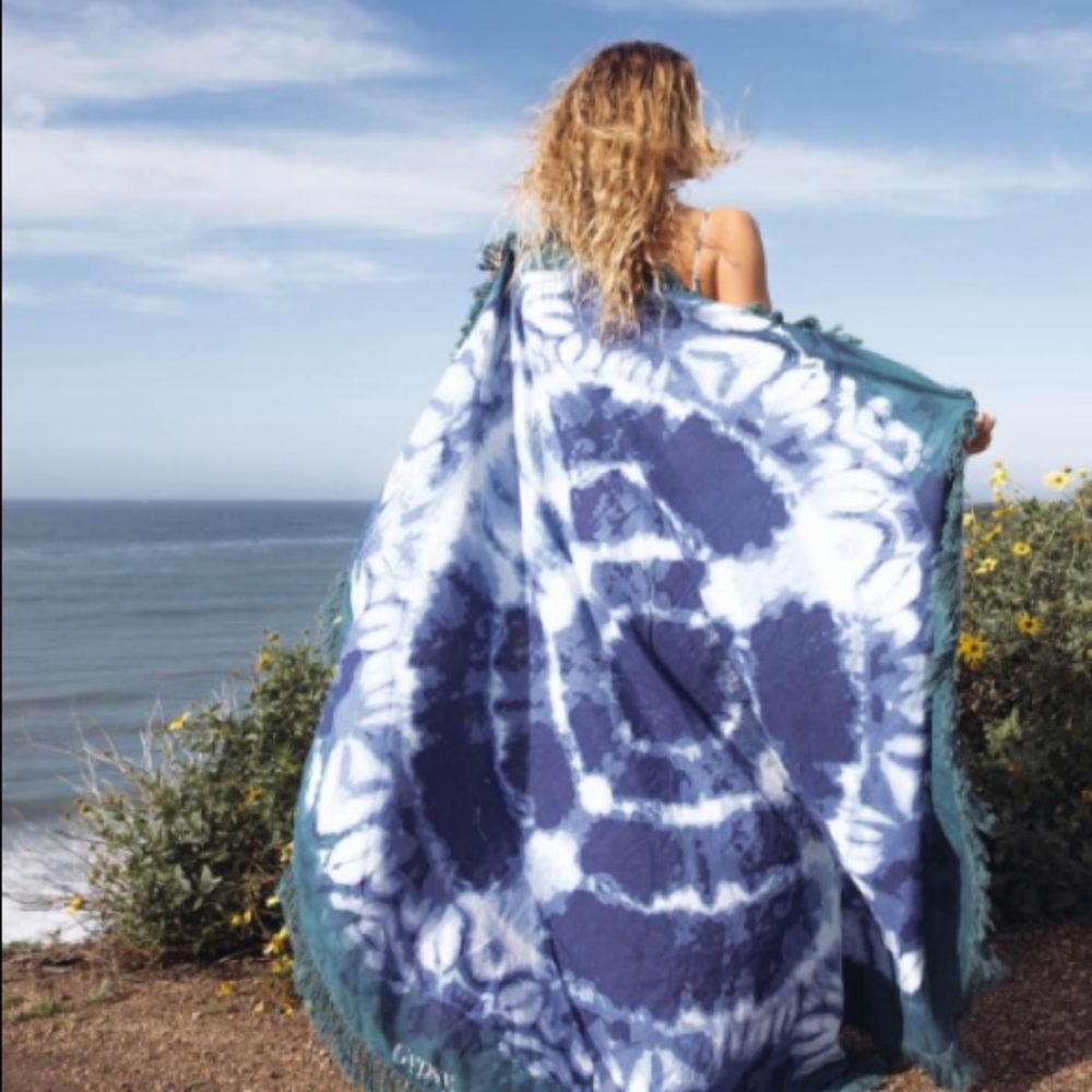 The Boho Beach Roundie